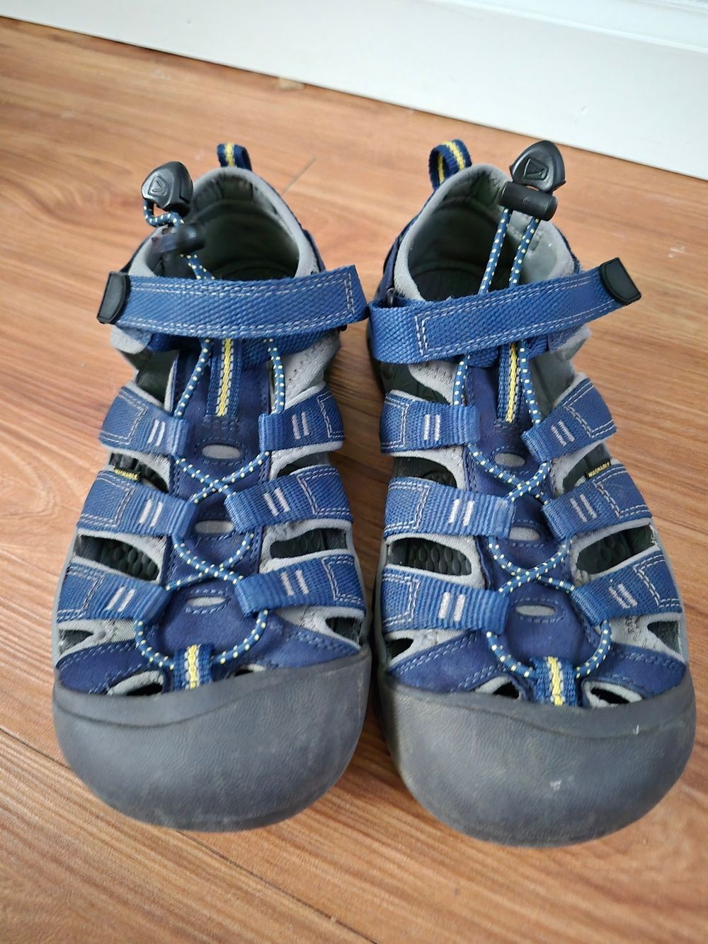 Keen Seacamp II CNX Closed Toe Sandals Size Men 6 Women 8 Blue Grey Navy
